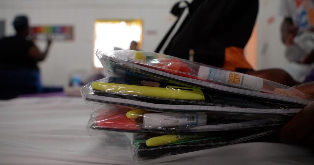 LaBelle back-to-school giveaway serves more than 200 children