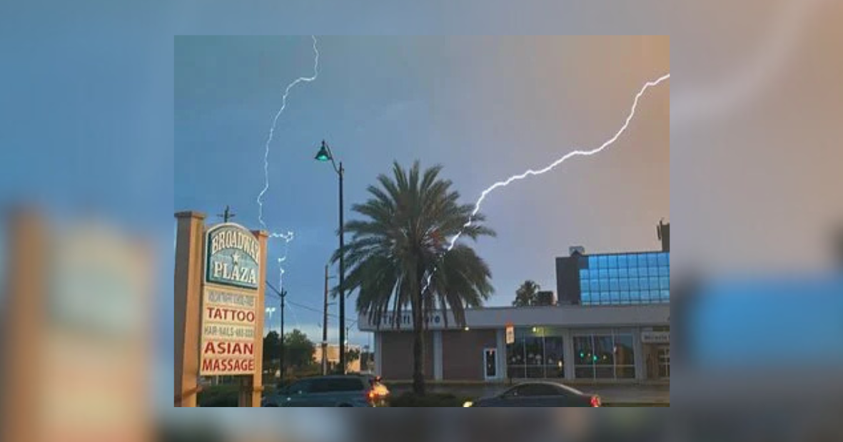 Read moreLightning has killed 5 people on SWFL beaches since 2006, what you should know