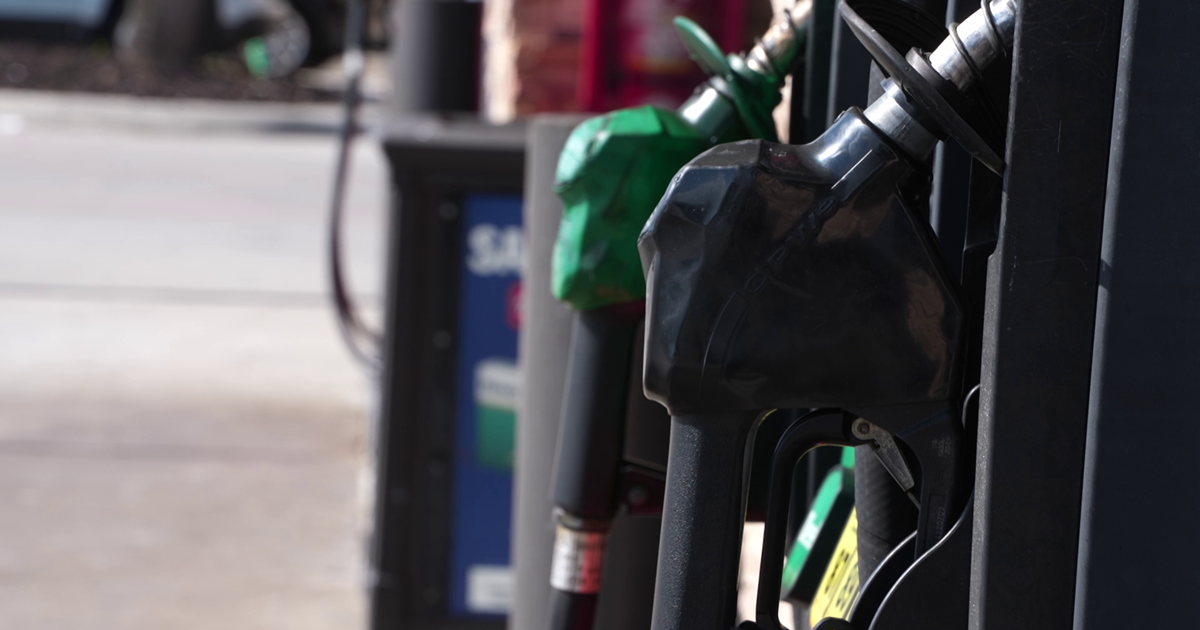 Gas prices push some Fort Myers locals to skip Memorial Day travel