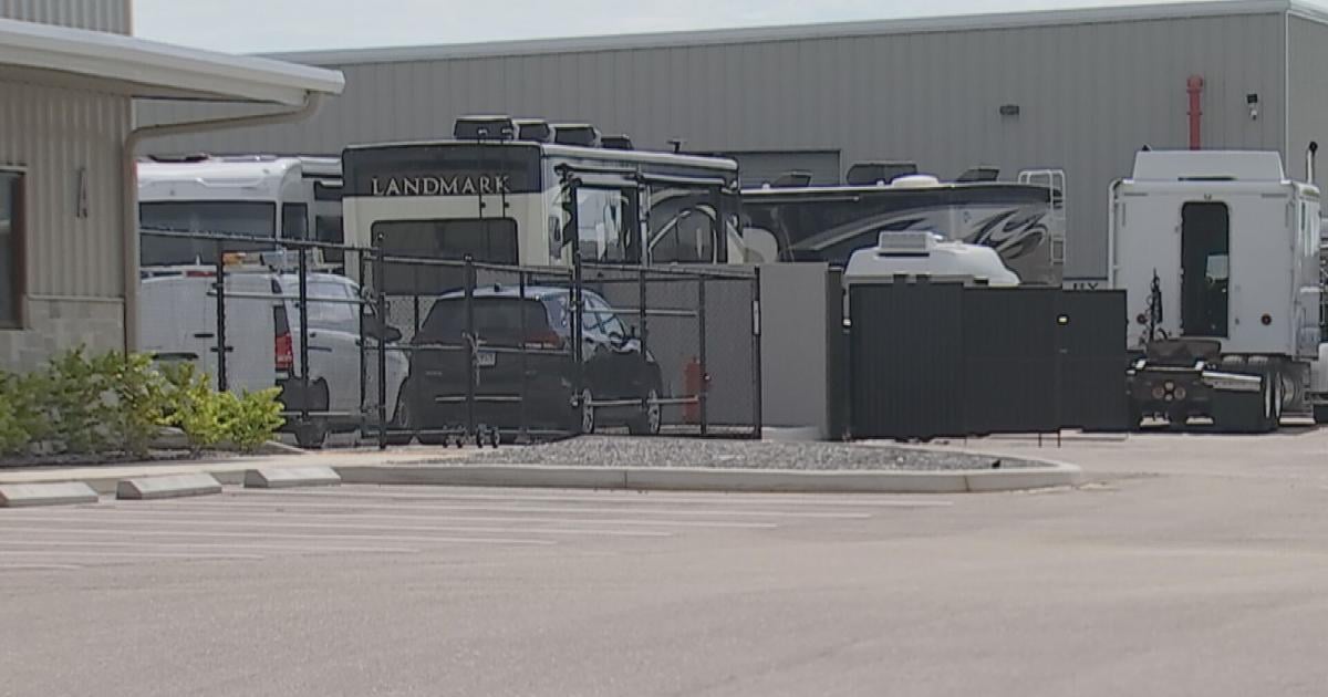 SWFL RV repair shop faces growing customer complaints and lawsuits