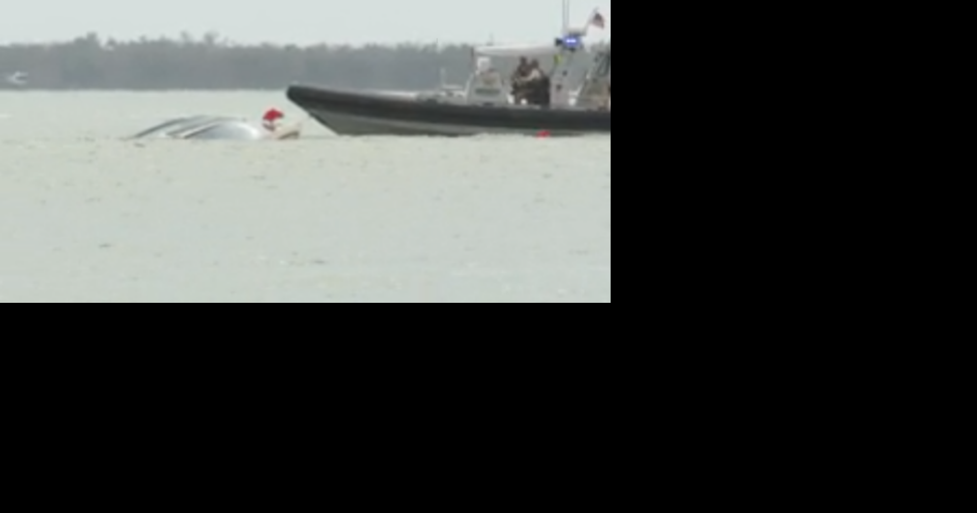 Law enforcement responds to overturned boat near Sanibel Causeway