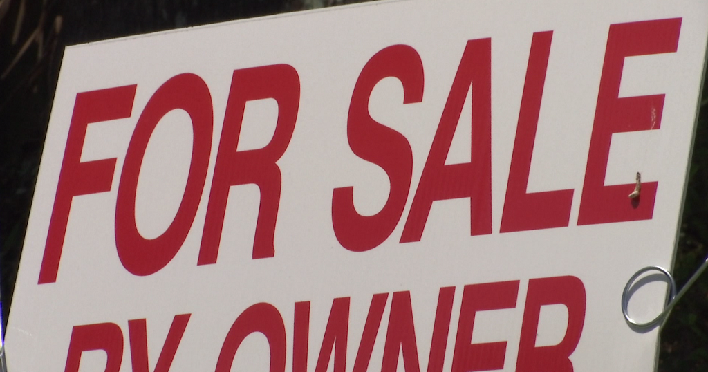 Zillow's climate risk removal raises concerns for Naples buyers