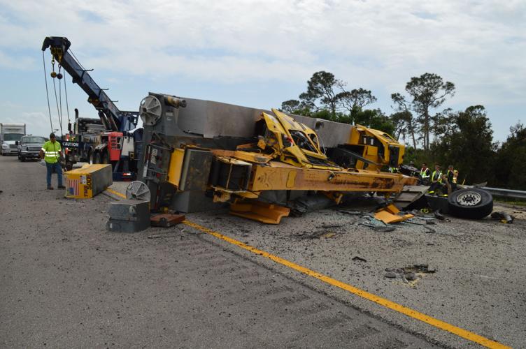 2 semi trucks crash, completely shut down I-75S in North Port for hours ...