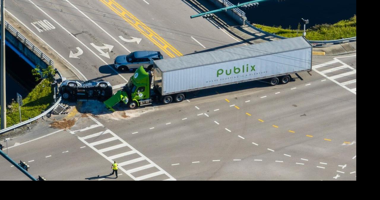 1 hurt in crash involving Publix semi-truck, SUV in North Naples ...