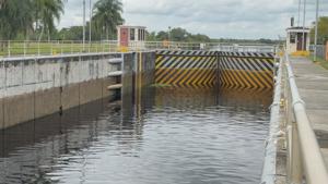 Caloosahatchee River Lock Closures Pose Threat to Southwest Florida Boating Businesses