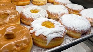 Airport Donuts Opens in Naples, Offering Handcrafted Treats