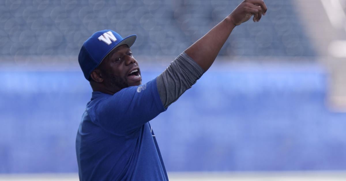 Bombers look to click against first-place Elks