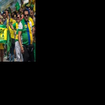 Lula, Bolsonaro in virtual tie halfway through Brazil vote count