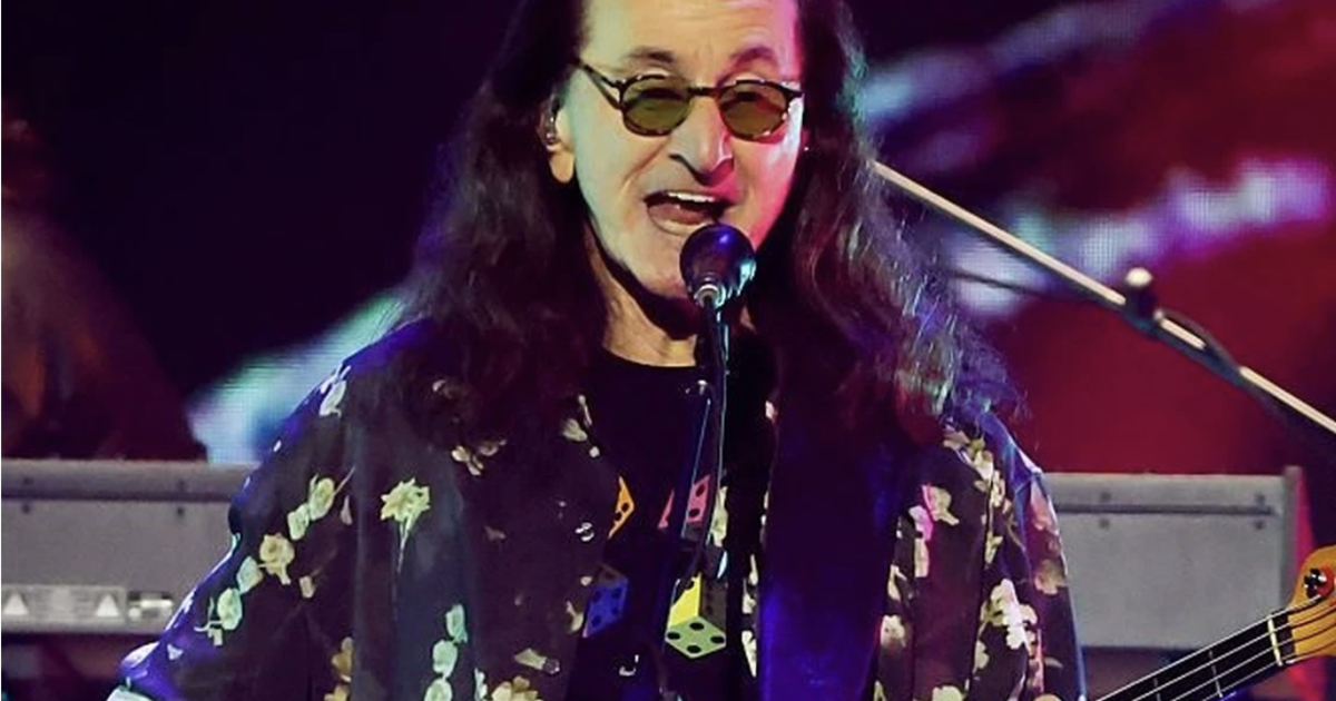 Live in Toronto, Rush celebrates music and legacy of Peart