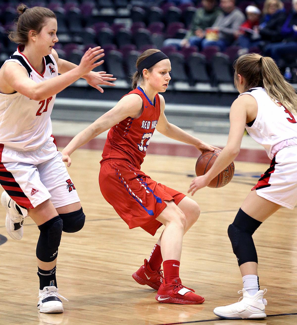 Girls Basketball Lexi Wagner S 20 Points Help Fifth Ranked G E T