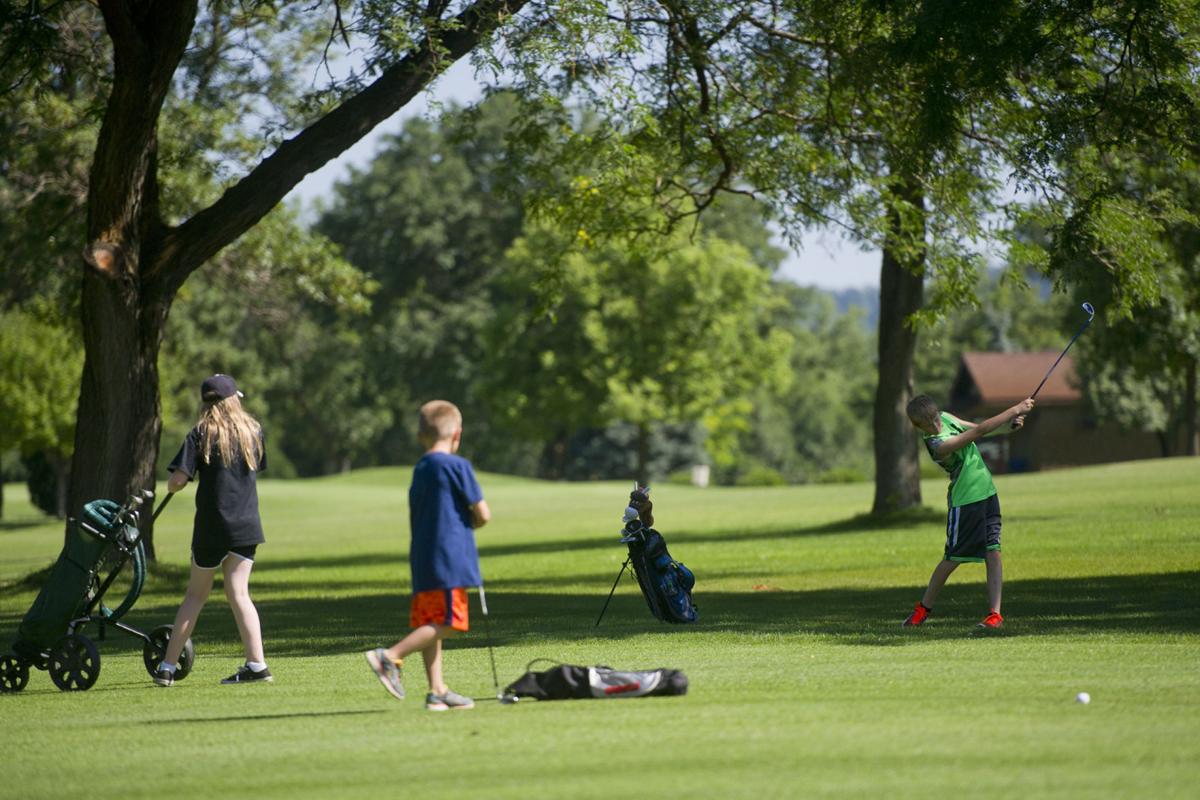 THE NEXT GENERATION Westfield’s free junior golf program nurtures love