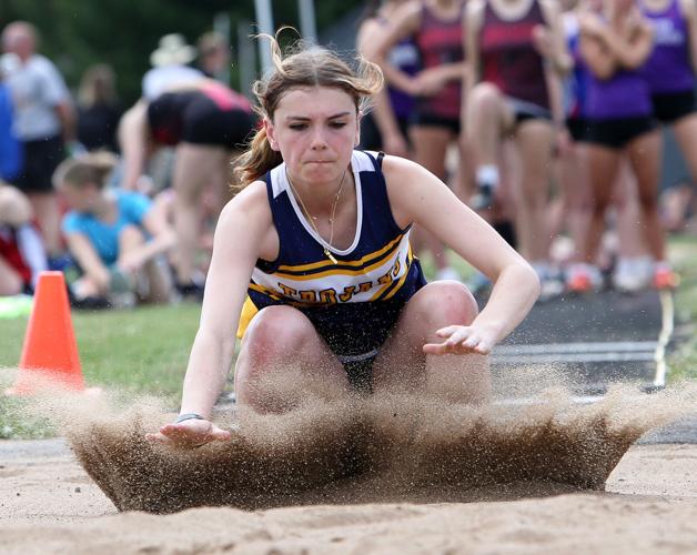 Division 3 track and field regionals at Colfax 5-26-26