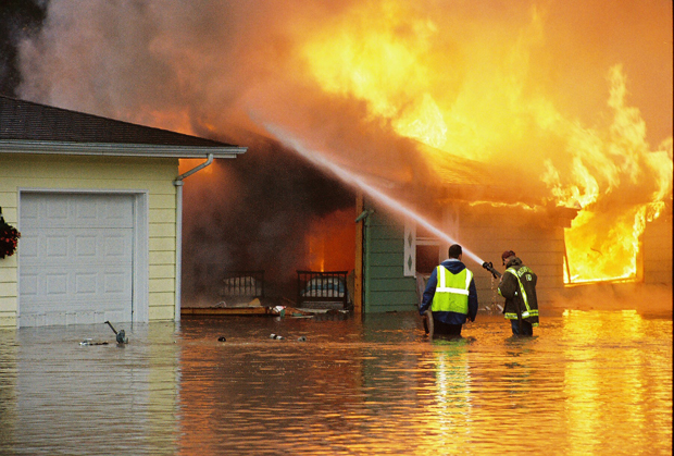Book detailing firefighters' response to 2007 disaster