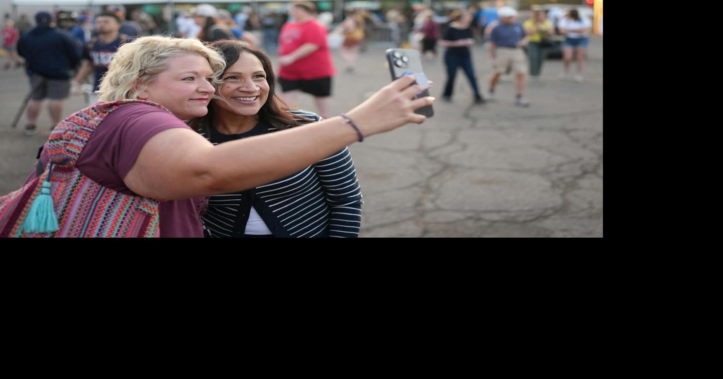 Minnesota politicians take their campaigns to the ‘ultimate town hall' Allison Kite and Briana Bierschbach Star Tribune Aug 28, 2026 Aug 28, 2026 Updated 40 sec ago