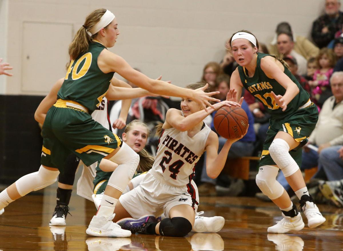Girls Basketball Byom Melrose Mindoro Hold Off Cochrane Fountain