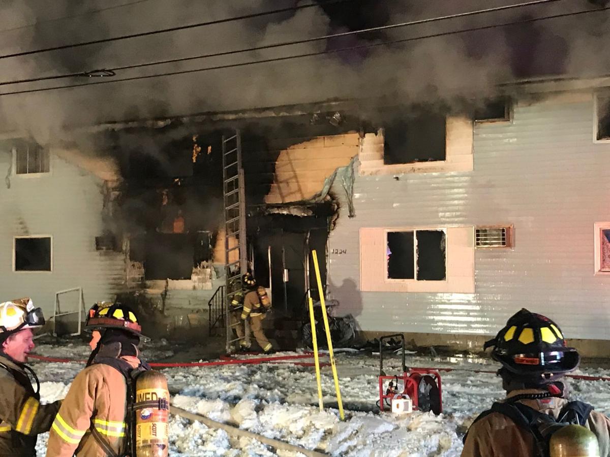 No serious injuries after fire destroys Winona apartment building