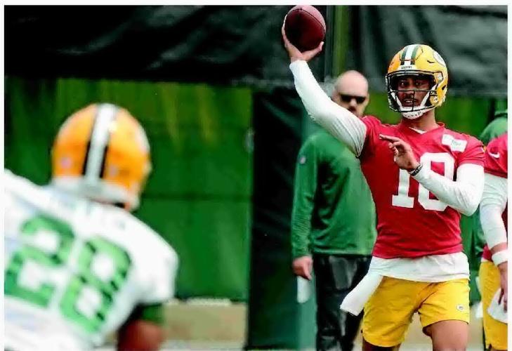 Packers facing uncertain situation at receiver as Jordan Love begins his  1st season as starting QB