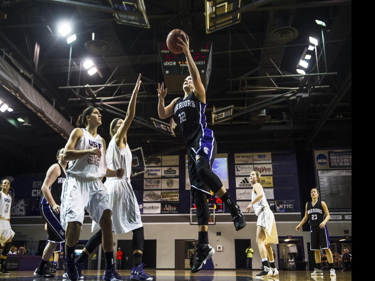 Dual Threat Timmerman S Outside Game Gives Warriors Another
