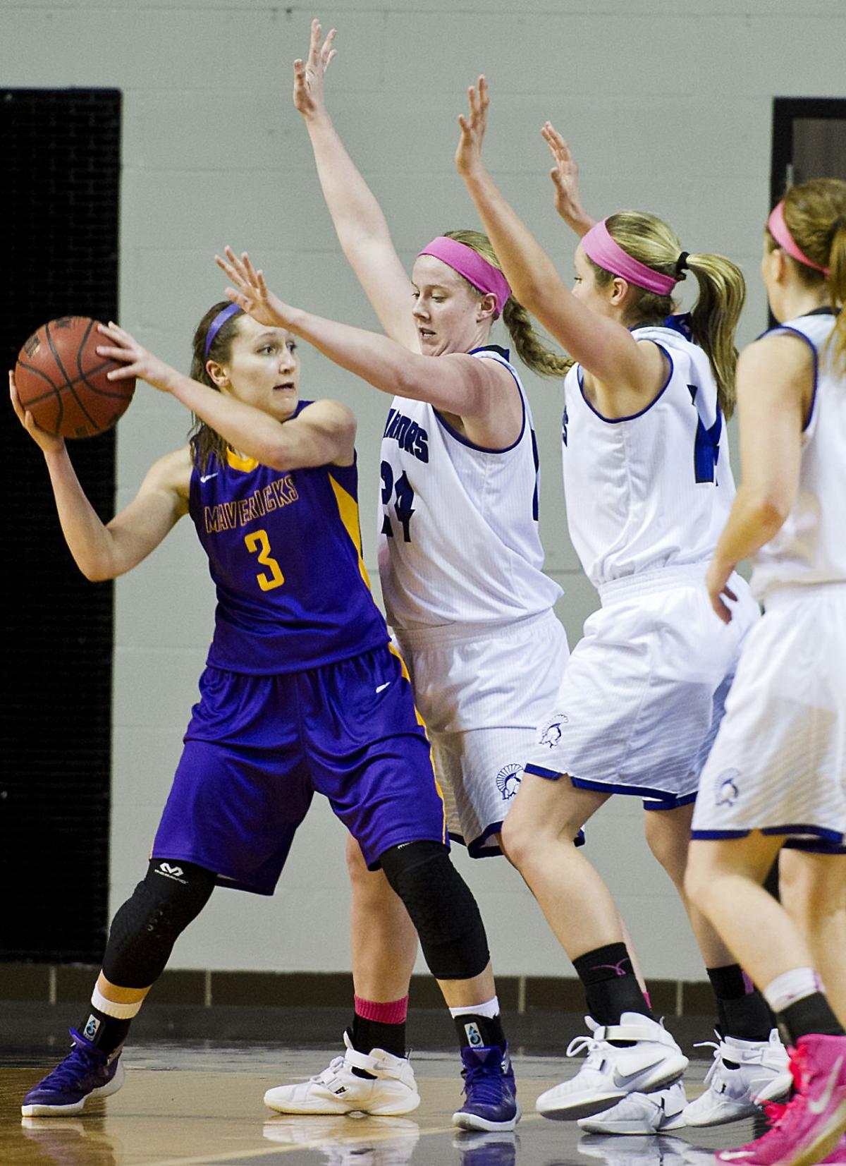 Winona State Fort Hays State A Matchup Of Contrasting Styles