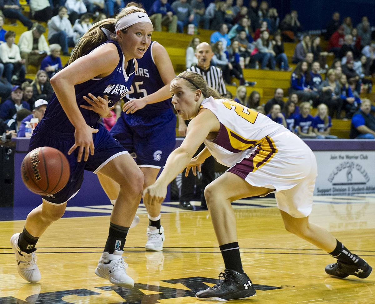 Photos: Winona State Women's Basketball 2015-16 | WSU Warriors