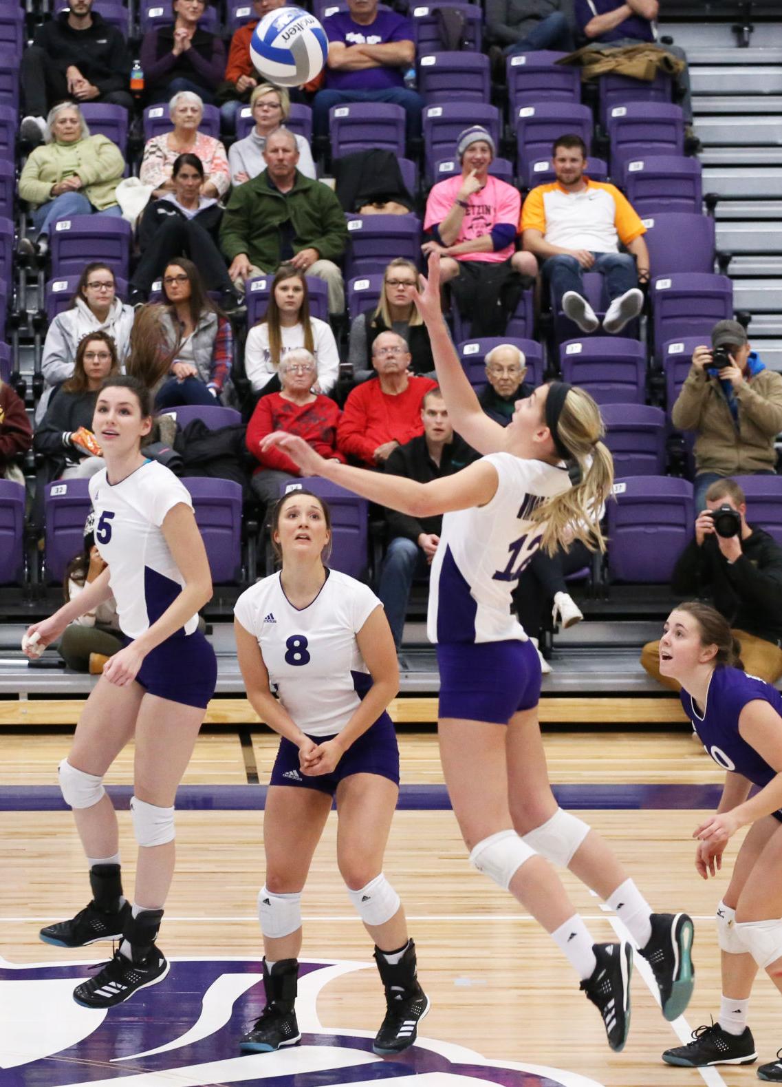 College volleyball: Winona State enters NSIC tournament on fire College volleyball: Winona State enters NSIC tournament on fire