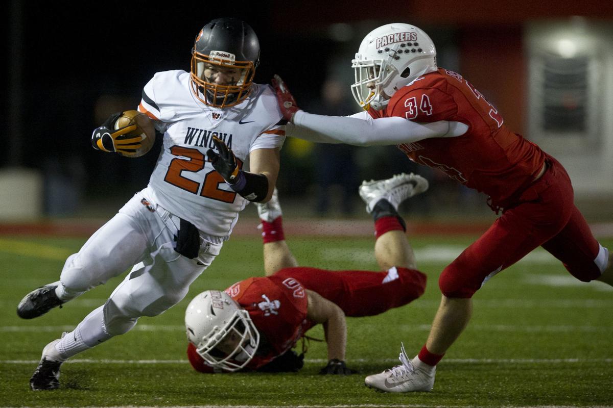 Winona High Football Players Continue Herkymania Tradition Local Winonadailynews Com