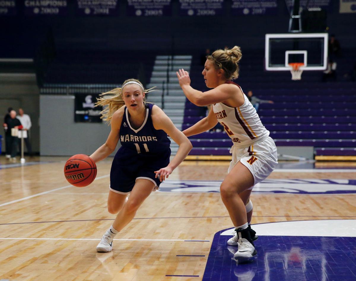 Winona State S Pickrain Kieck Provide Sparks For Warriors Women S