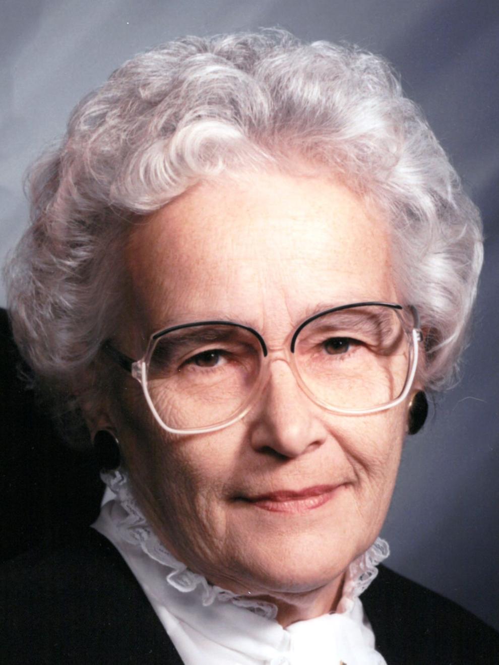 Obituary: Doris E Woodward