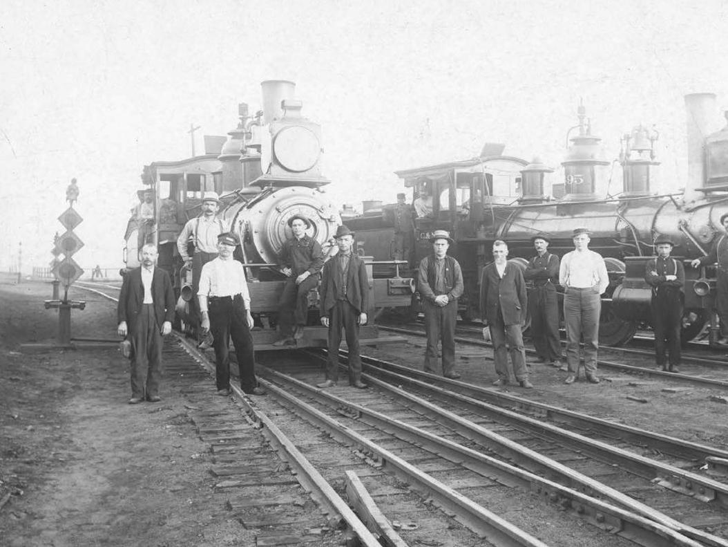 Throwback Thursday Locomotive Repair In Winona Started In 1886 Local Winonadailynews Com