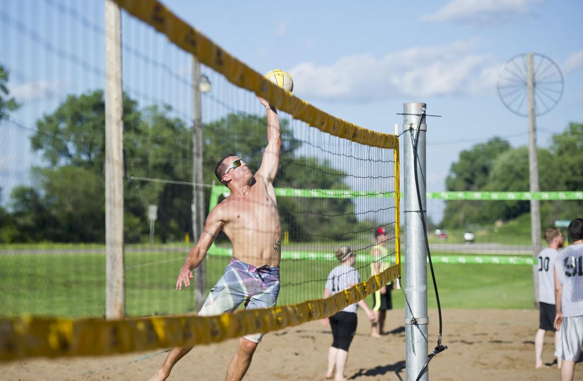 Photos 2016 Summer League Volleyball At The Black Horse Bar And