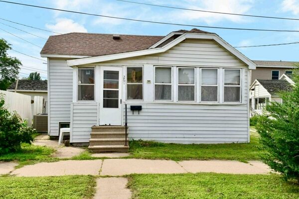 1 Bedroom Home in Winona - $84,900
