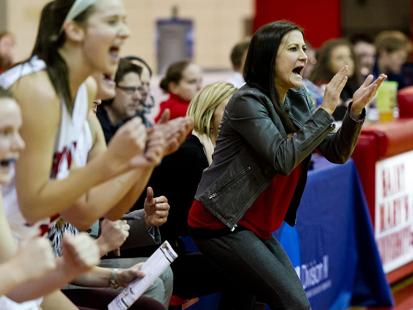 Duluth Tabs Saint Mary S Pearson As Its Next Women S Basketball