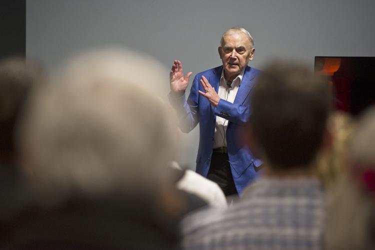 Entrepreneurs gather to hear Fastenal founder Bob Kierlin share story