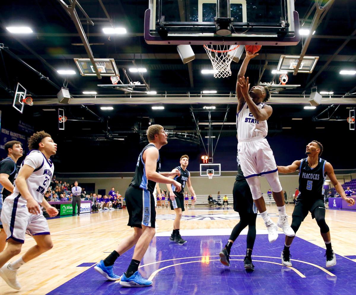 Men S Basketball Kevion Taylor Putting It Together Amid Winona