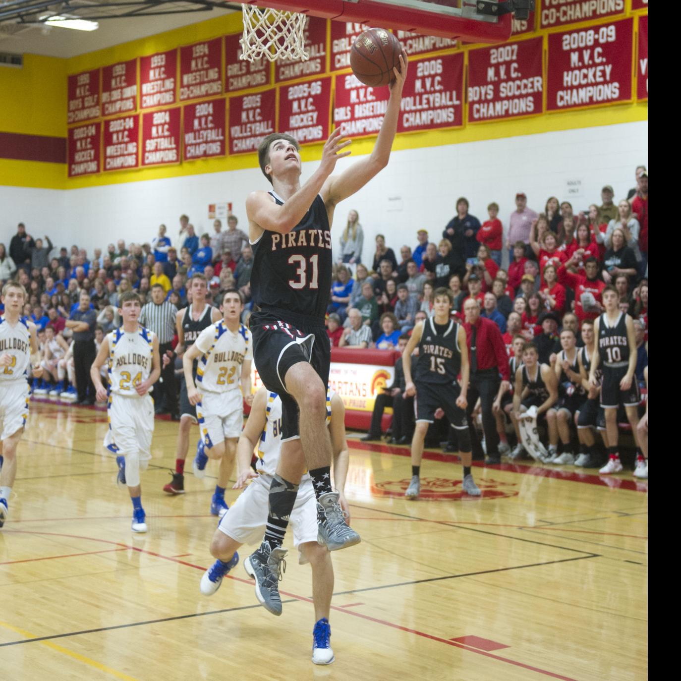 Wiaa Boys Basketball Urell S Big Night Sends C Fc Into Sectional