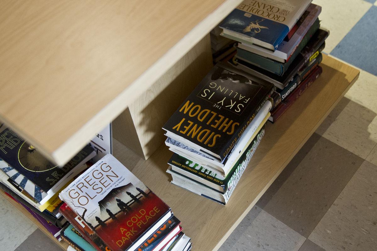 Emptying The Shelves Winona Bookstore The Book Shelf Closing