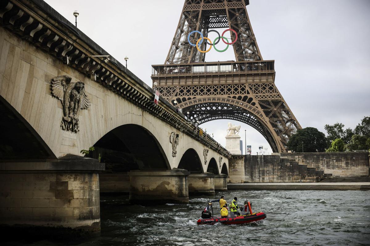 Paris gets into the groove for Olympic opening ceremony