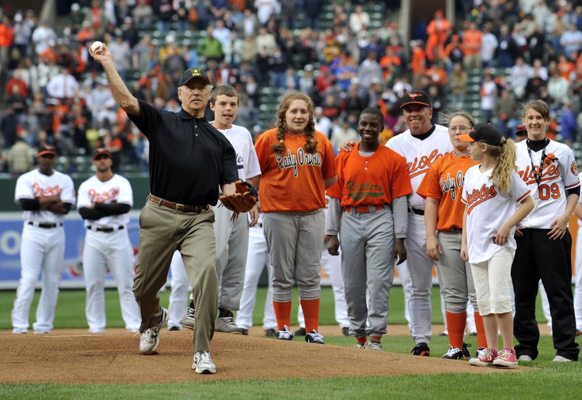 A Brief History Of Presidential First Pitches In Photos Mlb