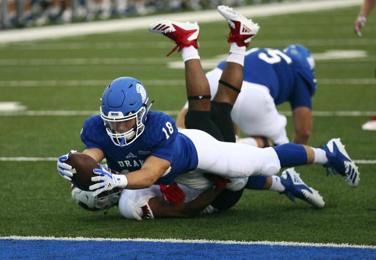 Tiny Non Scholarship Drake Gets Crack At No 24 Iowa State