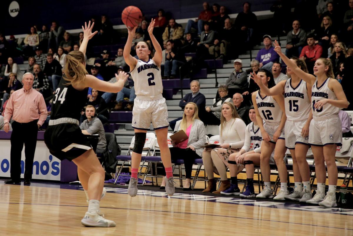 Winona State Basketball vs Sioux Falls
