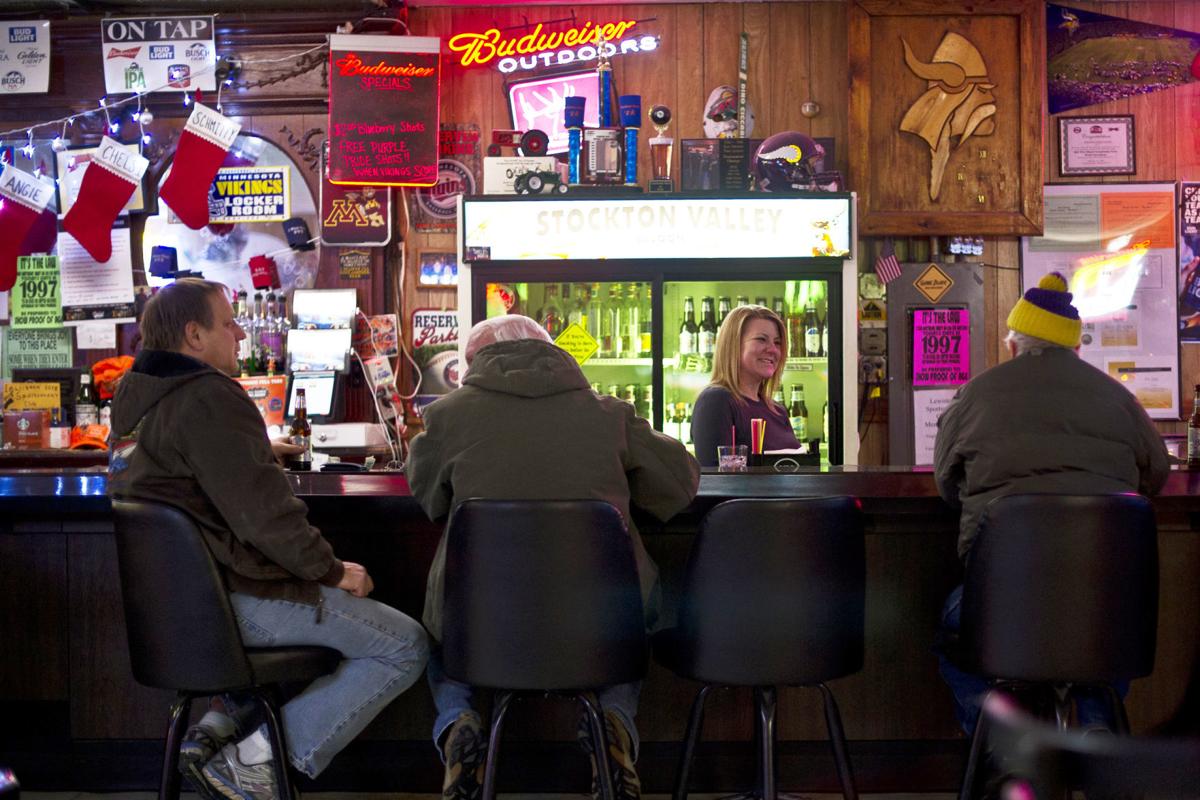 Stockton Valley Saloon 01