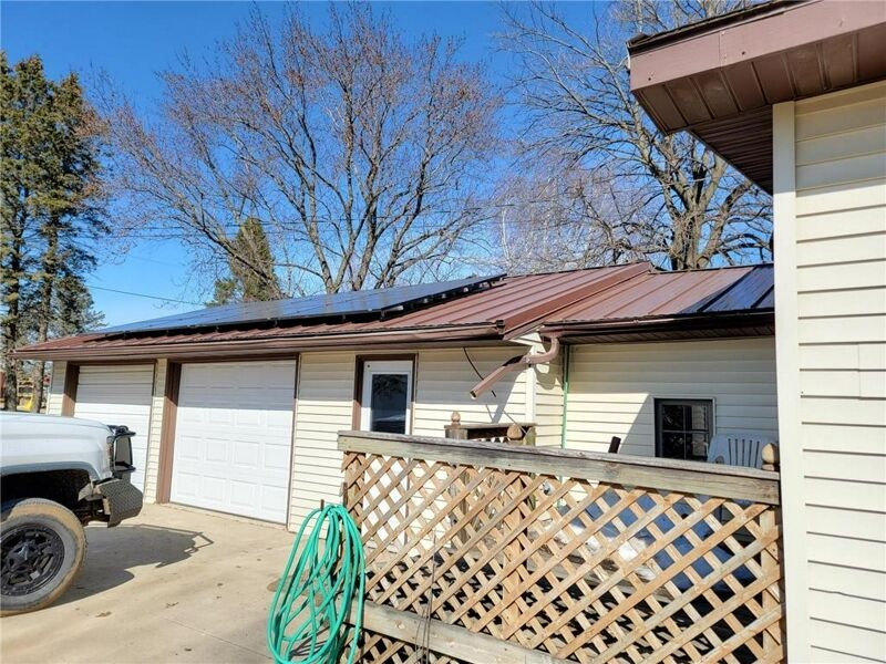 3 Bedroom Home in Utica 227,000