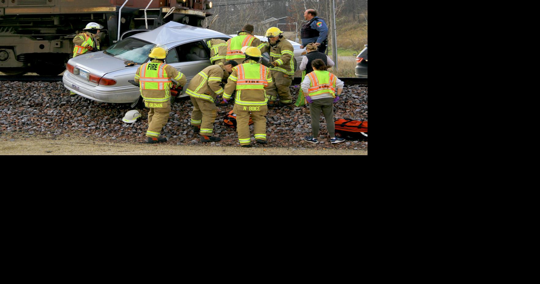 Dover man dies after car collides with train in St. Charles