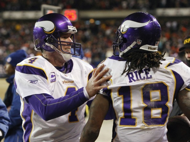 Vikings' Favre missing his security blanket in Rice