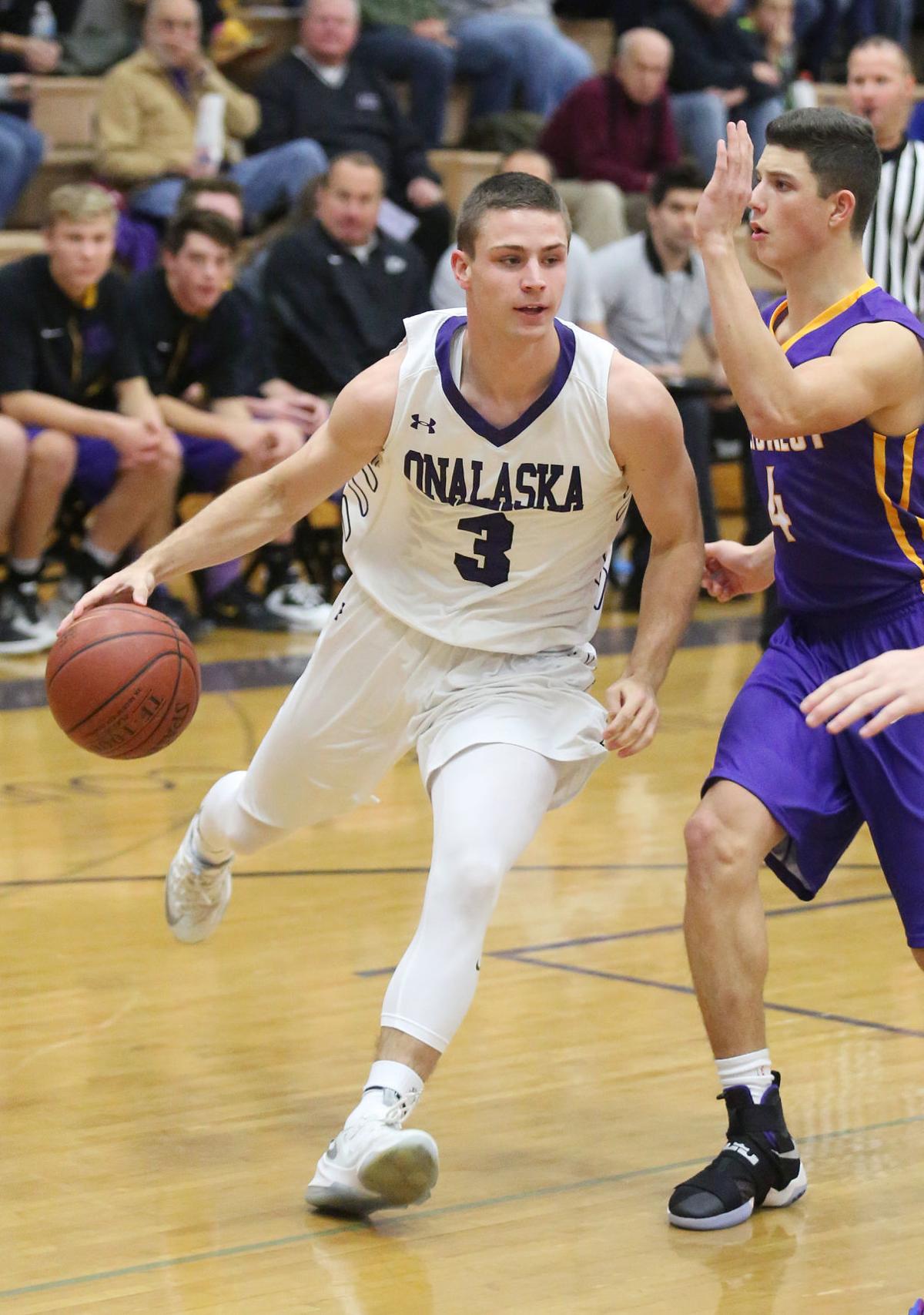Winona State Recruit Tyler Hughes Chooses Football Over Basketball