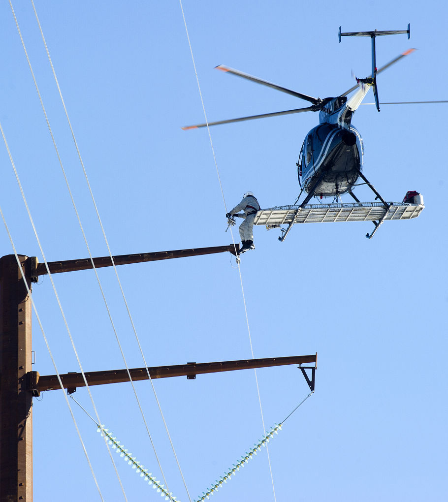 Photos: CapX2020 Power Line Work (2/5/15)