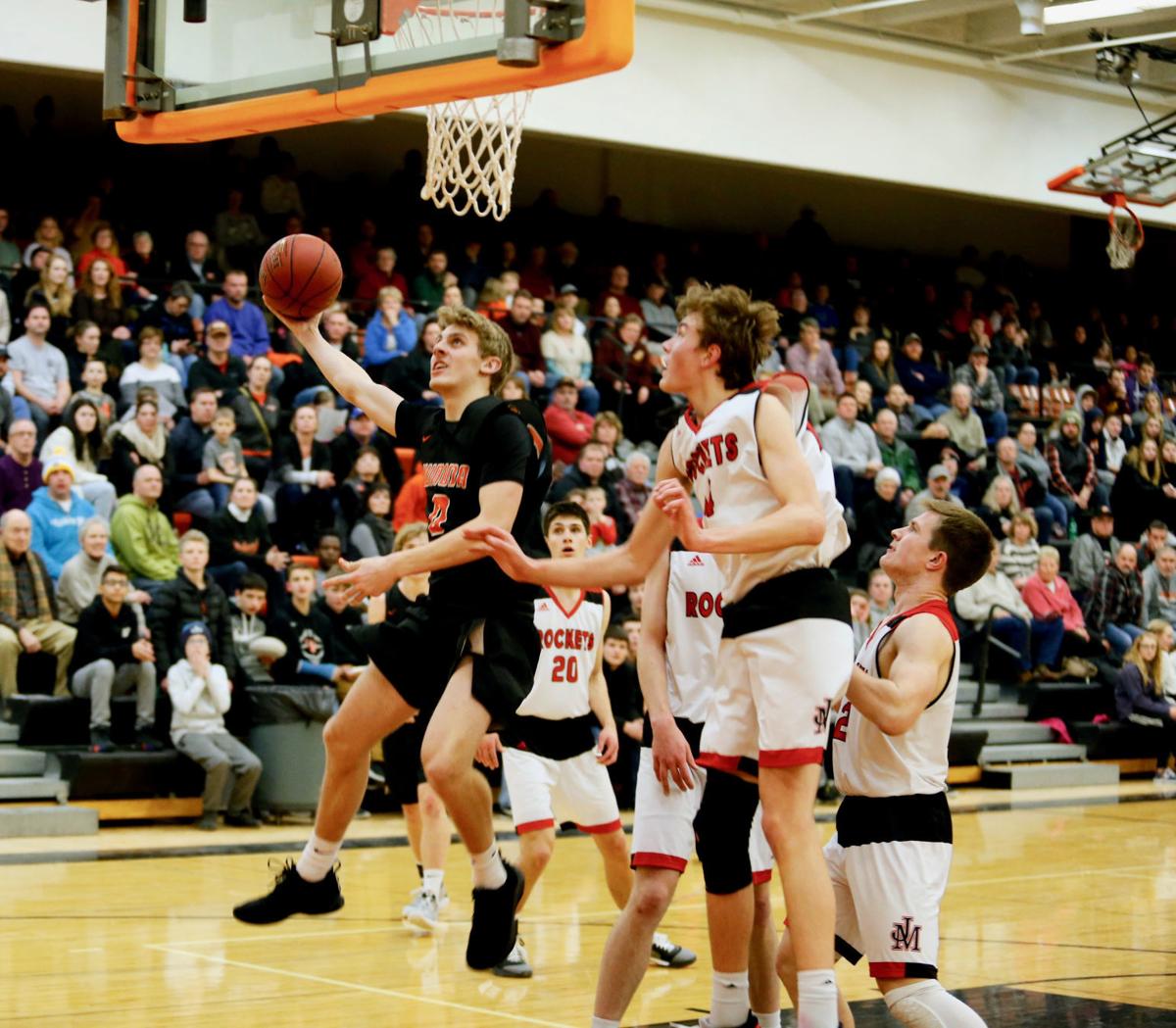 Boys Basketball Winhawks Battle Fall To Matthew Hurt And