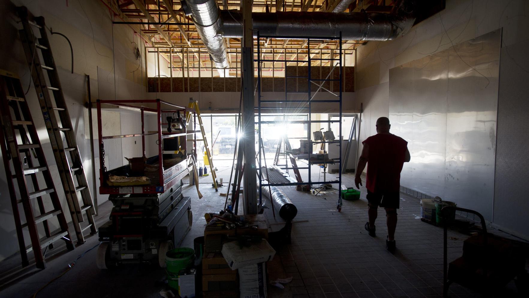 Winona Business Wrap Little Caesars Coming Back New Clothing Store Downtown Cha Chis Opens Drive Thru Local Winonadailynews Com