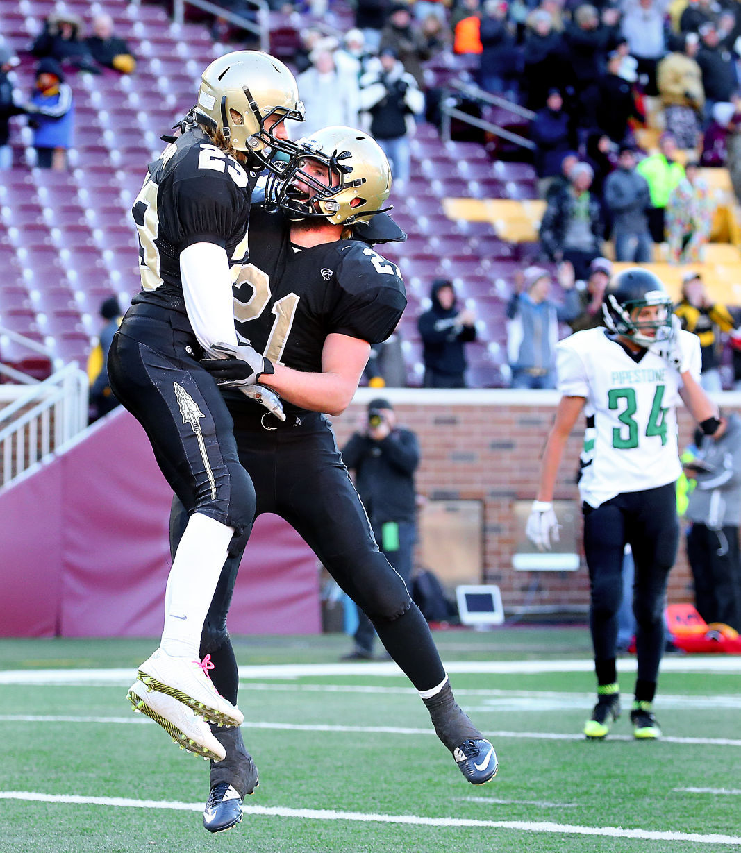 Powerful champion Caledonia dominates Pipestone for Class AA state