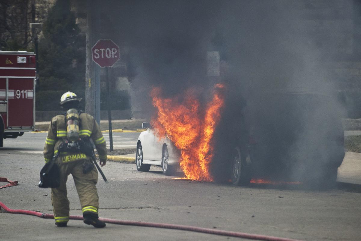 Photos And Video Vehicle Fire On Johnson Street In Winona Local Winonadailynews Com